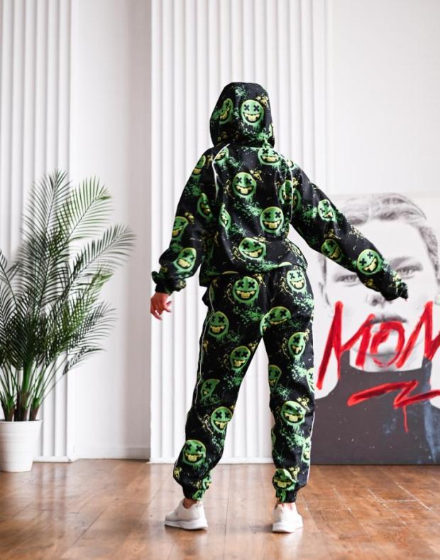 Жіночий спортивний костюм з капюшоном, чорний з неоновим принтом, демісезонний - Фото 6