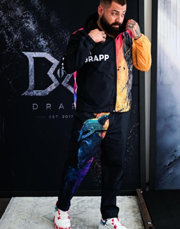 Мужской спортивный костюм DRAPP черный с принтом, демисезонный - Фото 4