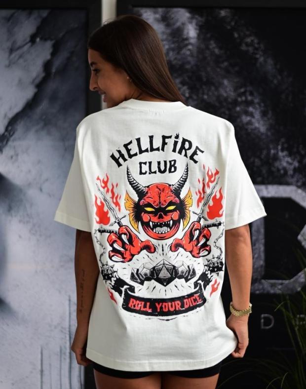 Футболка жіноча біла оверсайз з яскравим принтом Hellfire Club, трикотаж