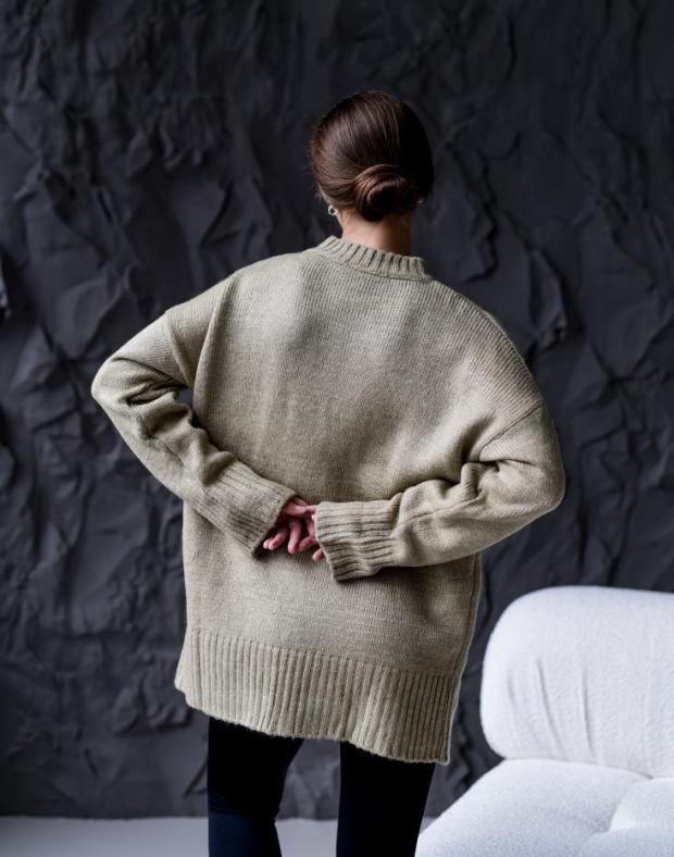 Светр жіночий бежевий оверсайз в'язаний з рельєфною резинкою - Фото 4